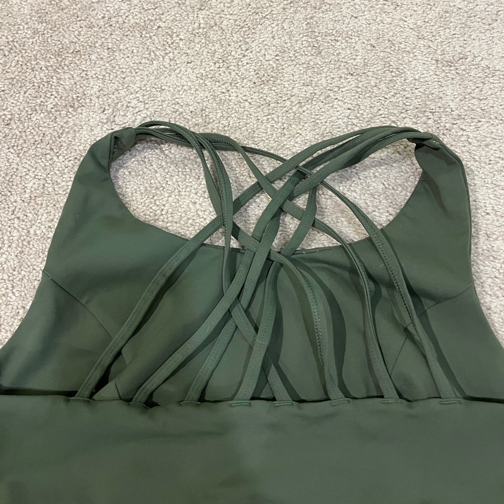 Torrid Active Size 0 Low-Impact Wireless Strappy Back Sports Bra - Picture 10 of 11